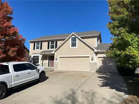 728 Glenview Drive, Leavenworth, KS 66048