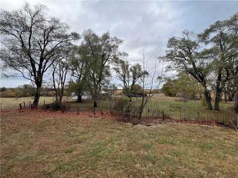 2334 N 100 Road, Wellsville, KS 66092