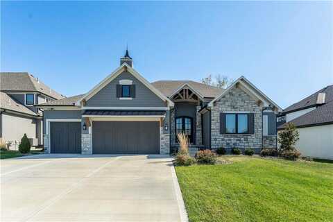 121 NW Ambersham Drive, Lees Summit, MO 64081