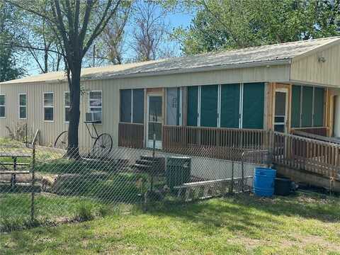 63 Clark Road, Mapleton, KS 66754