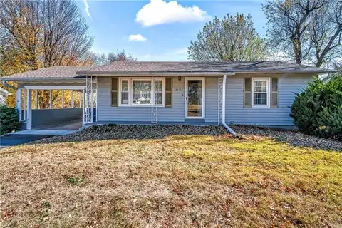 8515 Penner Avenue, De Soto, KS 66018