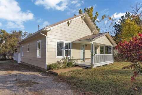 814 S Maple Street, Garnett, KS 66032