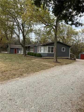 70 N Eagle Lane, Mound City, KS 66056