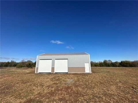 21 & 17 Silver Fox Trail, Linn Valley, KS 66040