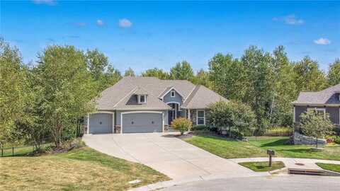 4504 Brownridge Street, Shawnee, KS 66218