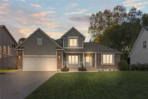 4075 Normandy Drive, Lees Summit, MO 64082