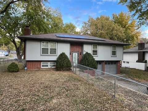 2501 Folsom Street, Leavenworth, KS 66048