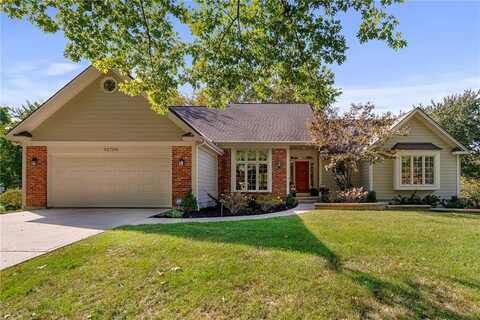 12720 Pawnee Lane, Leawood, KS 66209