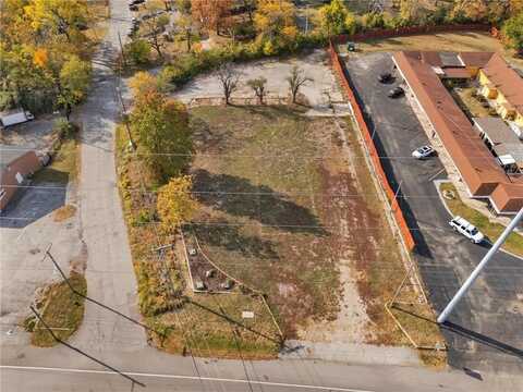 10305 E Us 40 Highway, Independence, MO 64055