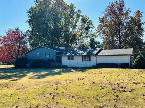 210 W Country Road, Columbus, KS 66725