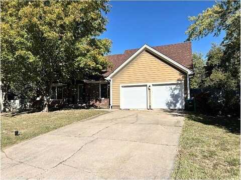 111 Jamar Drive, Peculiar, MO 64078