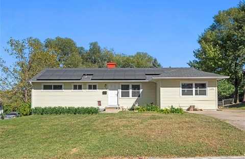 203 SW MCCLENDON Drive, Lees Summit, MO 64081