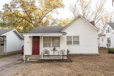 206 E 5th Street, Caney, KS 67333