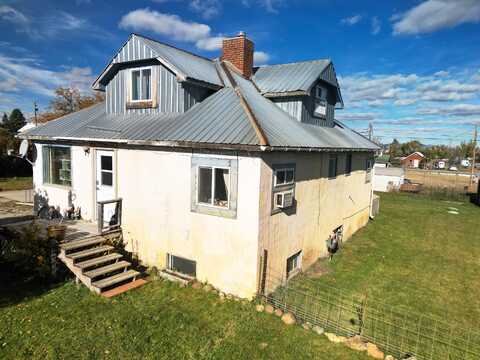 414 Warr ST, Lewistown, MT 59457