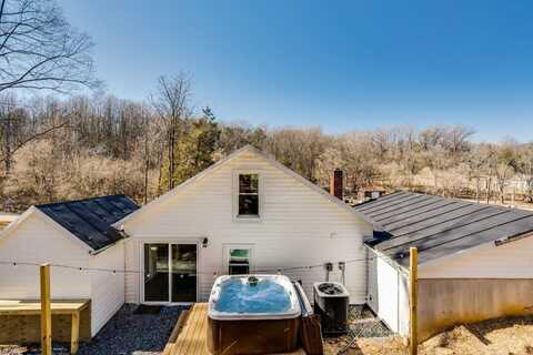 393 CROOKED RUN RD, SHENANDOAH, VA 22849