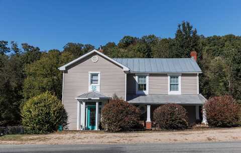 82 LLOYD TOLLEY RD, NATURAL BRIDGE STATION, VA 24579