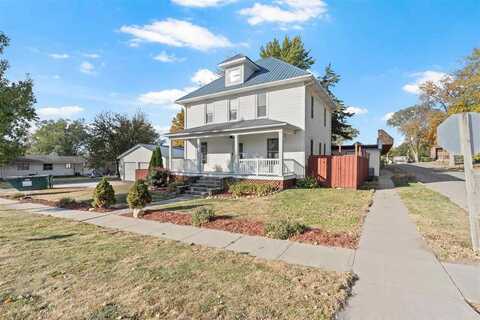 315 7th Ave, Wellman, IA 52356