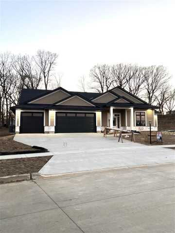 1510 Legend Dr, Tiffin, IA 52340