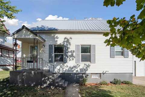 304 E 5th Street, Tipton, IA 52772