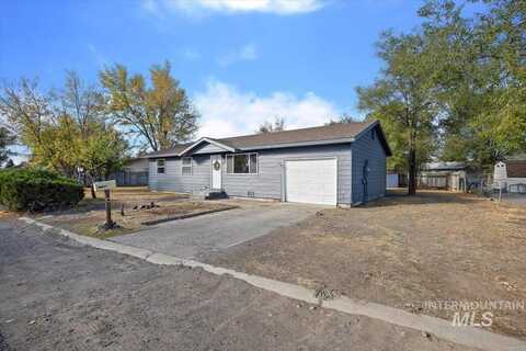 1701 Shamrock St, Rupert, ID 83350