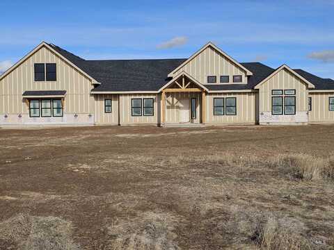 8580 SW El Camino, Mountain Home, ID 83647