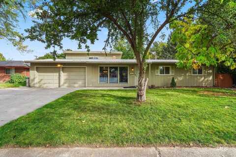 2902 S Meadowbrook Dr., Boise, ID 83705