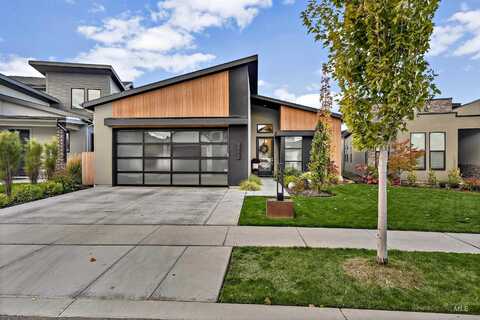 3353 S Eagle Brook Ln, Eagle, ID 83616