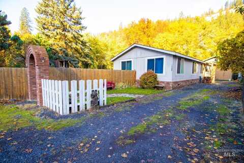 2146 Carney Drive, Orofino, ID 83544