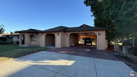 708 W 9th St, Holtville, CA 92250