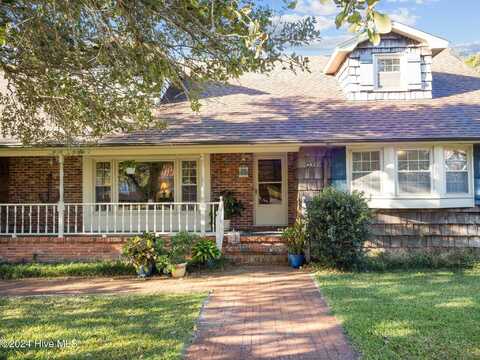 403 W Spring Street, Swansboro, NC 28584