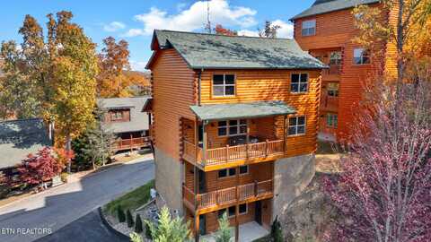 2026 Bear Creek Way, Pigeon Forge, TN 37862