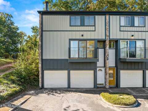 1886 Cherokee Bluff Drive, Knoxville, TN 37920