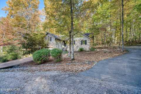 15 Lynhurst Circle, Crossville, TN 38558