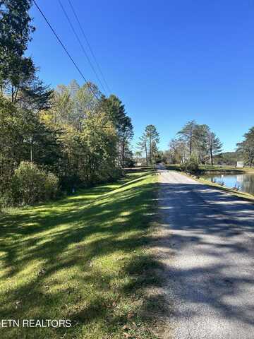 David Crockett Rd, Crossville, TN 38572