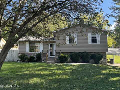 6220 Robin Heights Drive, Knoxville, TN 37921