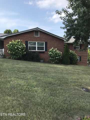 782 West Lane, Lenoir City, TN 37771