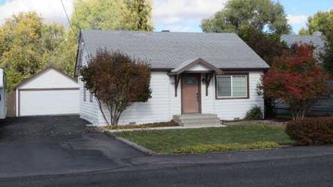 4629 Thompson Avenue, Klamath Falls, OR 97603