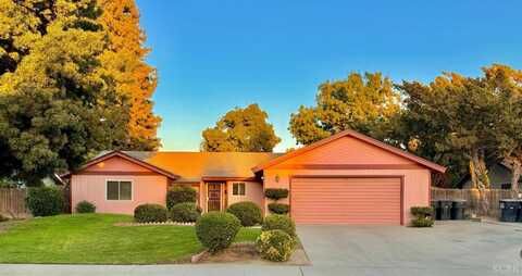 3734 Woodland Street, Visalia, CA 93277