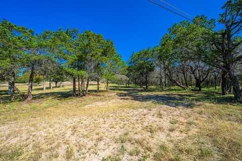 665 Town Creek Rd, Kerrville, TX 78028