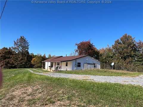 3731 Wilson Ridge Road, Duck, WV 25063