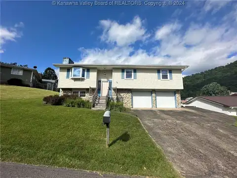 25 Hickory Lane, Madison, WV 25130