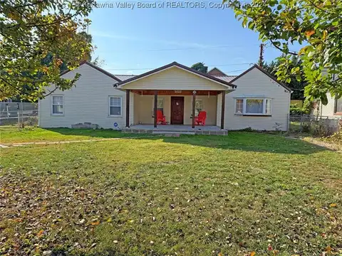 2413 Monroe Avenue, Saint Albans, WV 25177