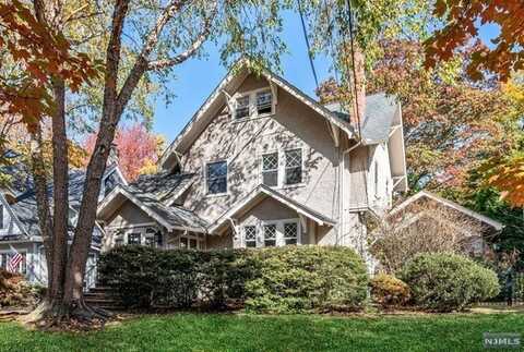 39 Rodney Street, Glen Rock, NJ 07452