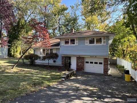 92 Elizabeth Street, River Edge, NJ 07661