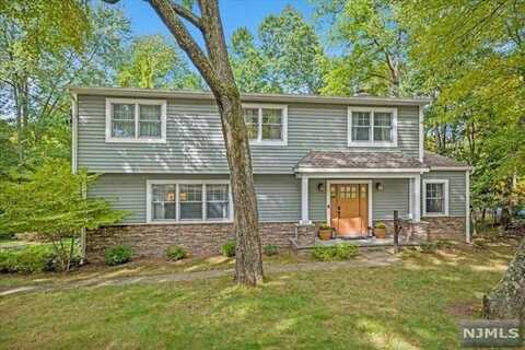 237 West Oak Street, Ramsey, NJ 07446