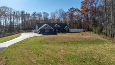 41 Country Lane, Windsor, ME 04363