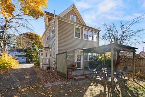 8/10 Devonshire Street, Portland, ME 04103