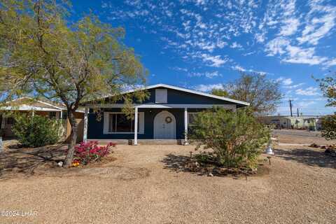 821 S Chemehuevi Ave, Parker, AZ 85344