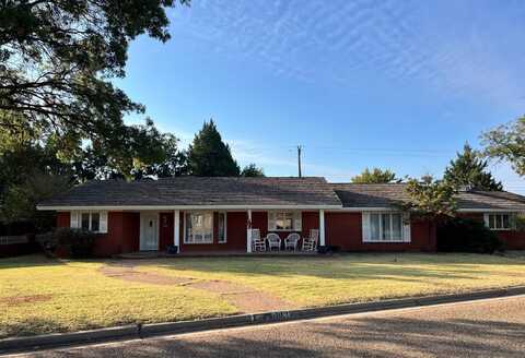 908 6th, Idalou, TX 79329