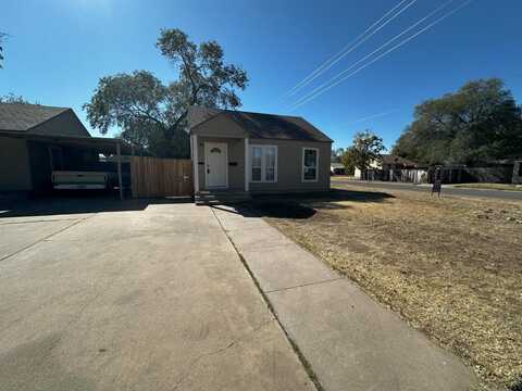 2323 25th Street, Lubbock, TX 79411